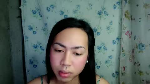 eddfox001 online show from May 25, 12:35 pm