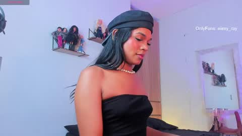 Eiimy ray  online show from May 28, 3:10 pm
