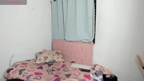 elizabeth_777 online show from February 22, 12:49 am