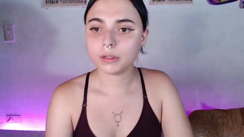 Elizabeth Taylor online show from January 30, 12:07 am