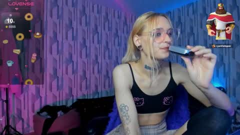 Ellie online show from January 31, 11:03 am