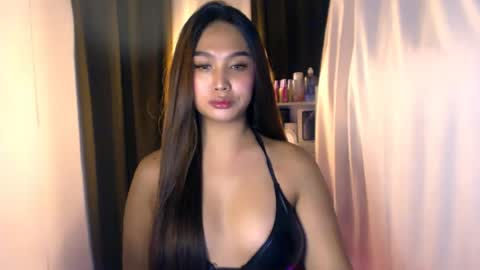 ellie online show from June 22, 11:40 am