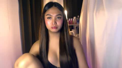 ellie online show from July 10, 12:04 am