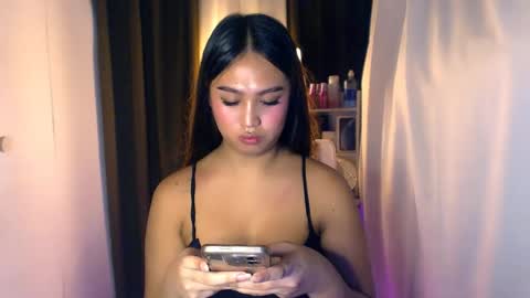 ellie online show from July 19, 3:33 am