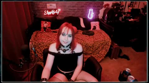 ElyzaBaby online show from May 17, 12:43 am