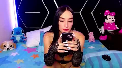 emillystonex online show from November 28, 9:05 pm