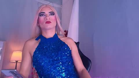 emily_castillo1_ online show from February 27, 6:41 am