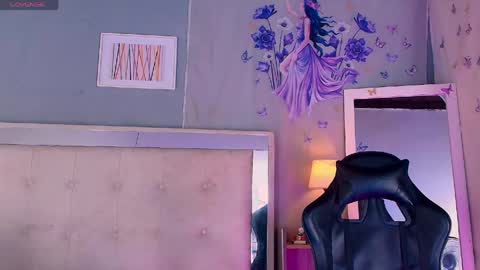 emily_castillo1_ online show from April 18, 4:58 am