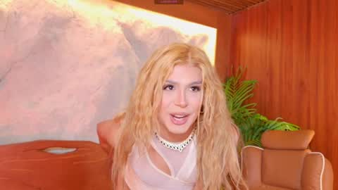 emma_dragon online show from April 9, 6:19 am