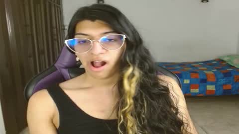 Snapshot of engiel_phoenix chatting on October 15, 12:21 am Engiel phoenix instagram engiel 13 online show from October 15, 12:21 am