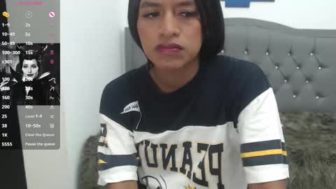 Snapshot of enyelin chatting on October 21, 12:29 pm Enyenlina online show from October 21, 12:29 pm