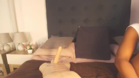 DAYANITA online show from March 9, 7:06 pm