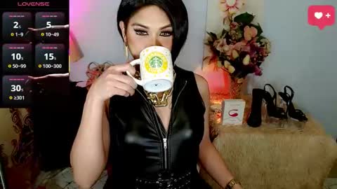 CLAUDIA VALVALERA online show from June 11, 4:21 am