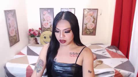 CALL ME AMANDA online show from January 17, 9:28 am