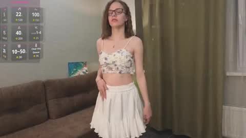 Anna online show from October 9, 2:18 pm