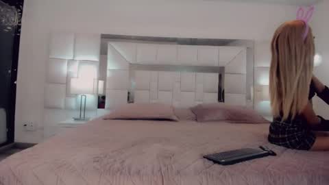 Gisel online show from March 3, 7:34 pm