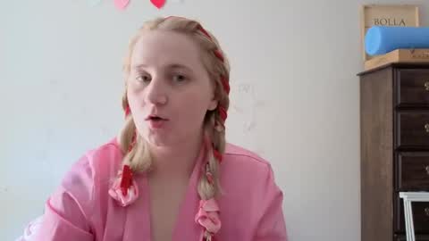 Glitch online show from May 21, 4:14 pm