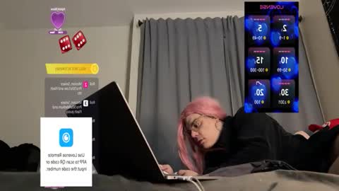 Glow Goddess online show from November 12, 5:52 am