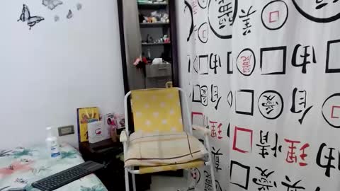 Snapshot of golositha26 chatting on February 7, 4:35 pm Valentina online show from February 7, 4:35 pm