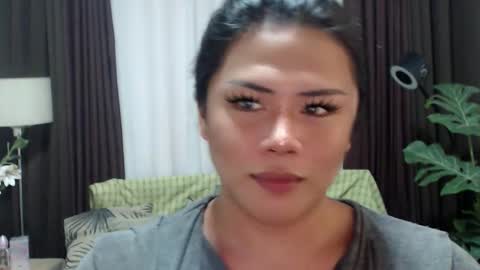 Snapshot of gorgeous_devilxxx chatting on October 22, 5:42 am Samantha online show from October 22, 5:42 am