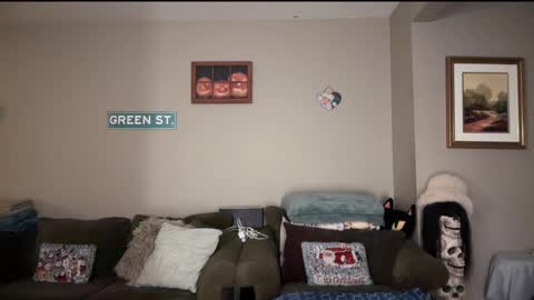 Snapshot of greenxxxqueen chatting on December 31, 5:11 am SexQueen Nikki online show from December 31, 5:11 am