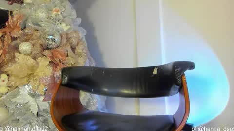 hannah dilau  online show from December 20, 8:48 pm