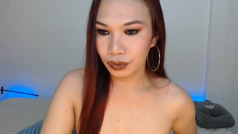 Hannah online show from October 22, 4:03 am