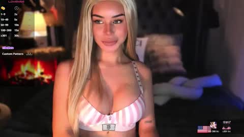 zyragoddes online show from March 22, 3:05 pm