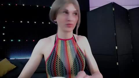 Miss Hardy online show from December 14, 5:46 am