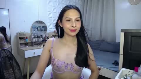 heather_bbyy online show from April 13, 7:12 am