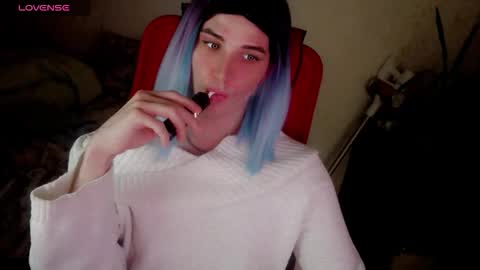 Helen Spellman online show from November 3, 3:00 pm