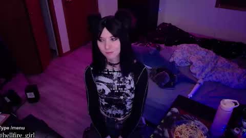 Hayley online show from March 1, 3:45 am