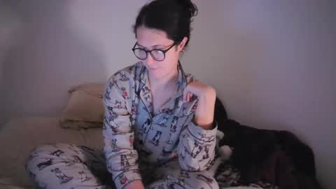 Ada Sophie online show from January 6, 9:19 am