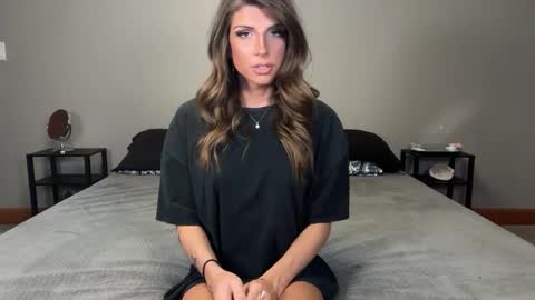 HoneyVelourTS online show from February 16, 1:04 am