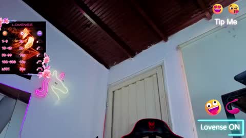 destinyk online show from March 29, 6:52 pm