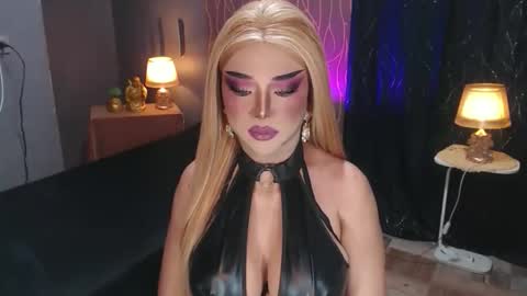 Christine online show from March 18, 9:19 am