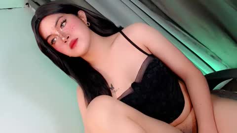 Yhanie online show from February 15, 9:57 pm