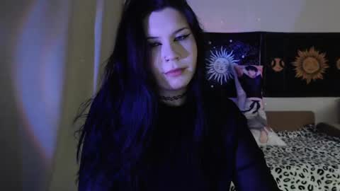 Vella online show from May 31, 6:09 pm