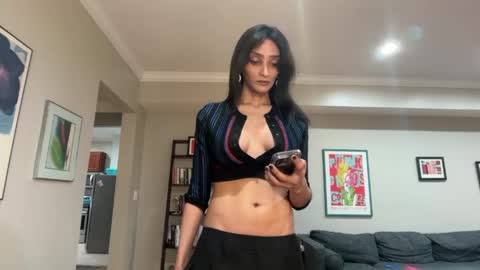 Indiantransgirlillinois online show from April 12, 5:00 am