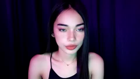 Isabelle online show from November 23, 2:08 pm