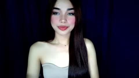 Isabelle online show from July 22, 2:54 pm