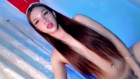 EZZIE online show from March 9, 11:03 pm