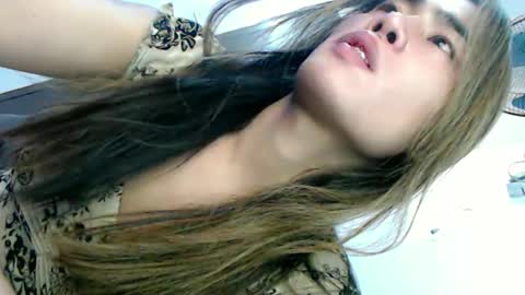 its_me_vanesa online show from February 3, 7:35 am