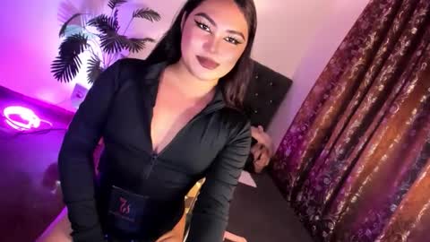 Siana online show from May 26, 11:51 am
