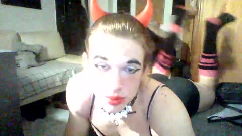 AmyDee666 online show from December 13, 11:17 pm