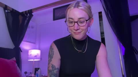 Jane Arlo online show from September 18, 7:02 am