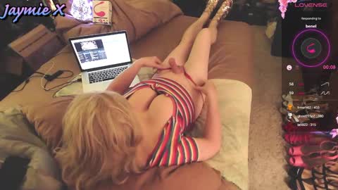 JaymieX online show from February 26, 1:52 pm