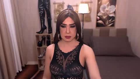 jenniegarcia online show from October 20, 9:34 am