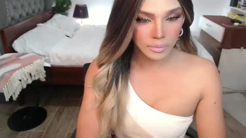 jesie_hot69 online show from March 12, 12:47 pm
