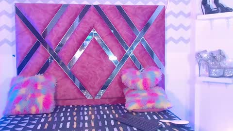 JESS online show from February 6, 1:49 am